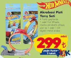 HOT WHEELS OYUNCAK AKROBASİ PİSTİ YARIŞ SETİ
